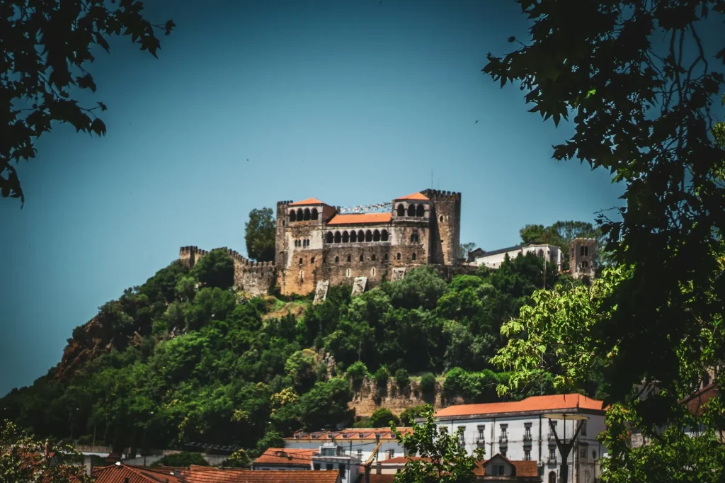 Private Night Out in Nazaré or Leiria: Sunset, Taverns & Bars – Nazaré, Leiria (2)