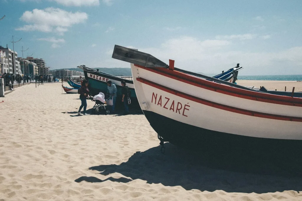 Private Night Out in Nazaré or Leiria: Sunset, Taverns & Bars – Nazaré, Leiria (3)