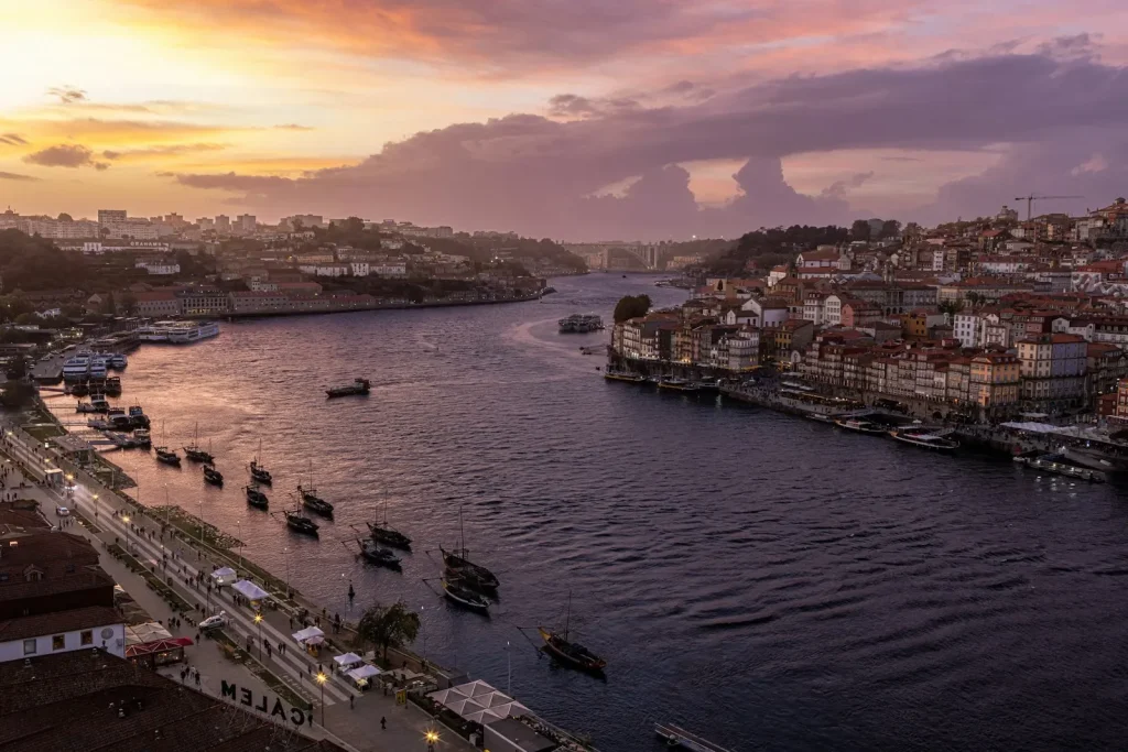 Porto Pub Crawl: Ribeira & Galerias de Paris Nightlife Tour – Porto (4)